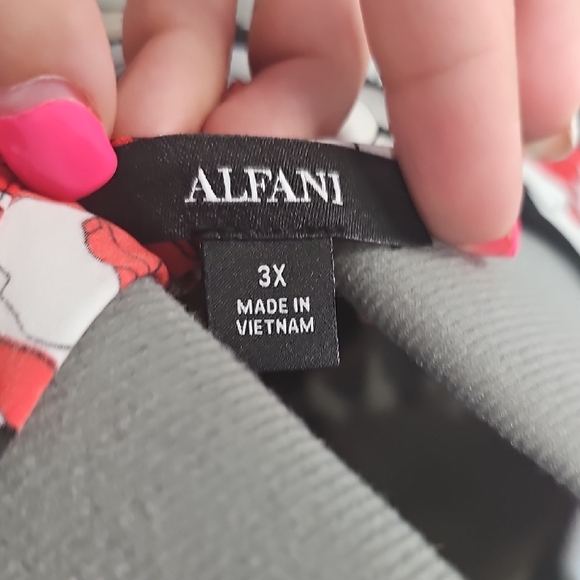 Alfani Black and Red Floral Blouse - Picture 4 of 6